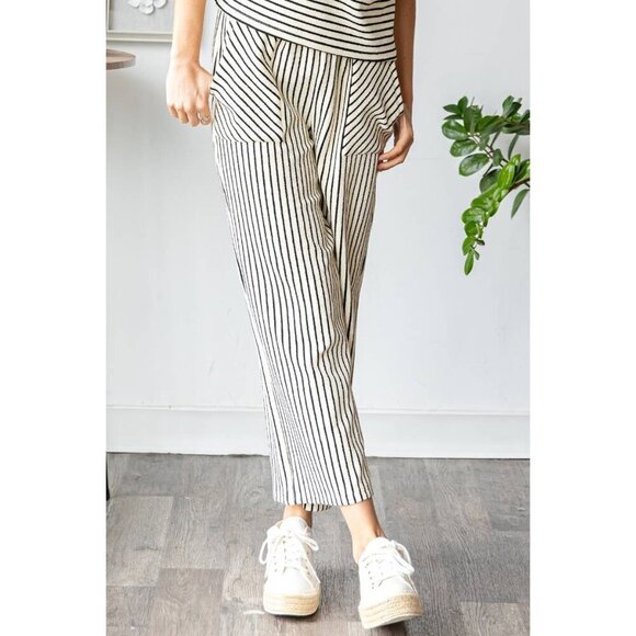 Stripe Texture Knit Front Pocket Long Pants - Picture 11 of 15